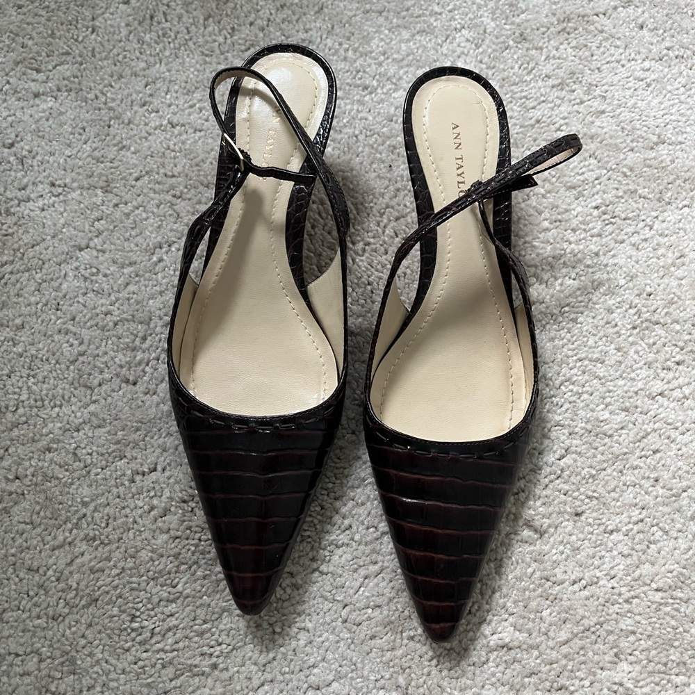 Ann Taylor Leather Slingback Kitten Heels
